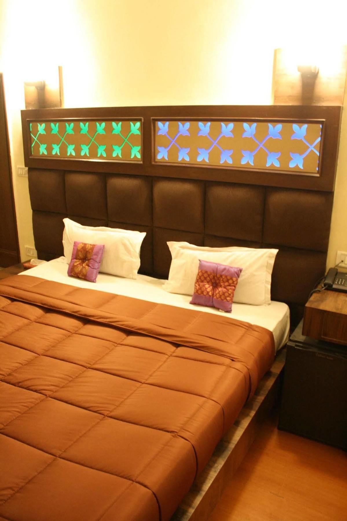 Hotel Shalimar Jaipur Ngoại thất bức ảnh
