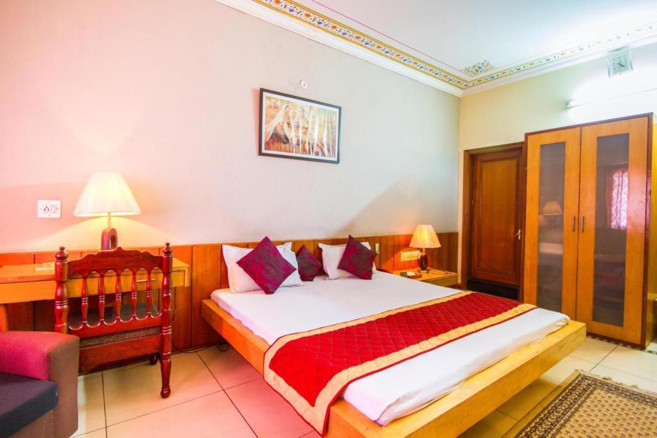Hotel Shalimar Jaipur Ngoại thất bức ảnh